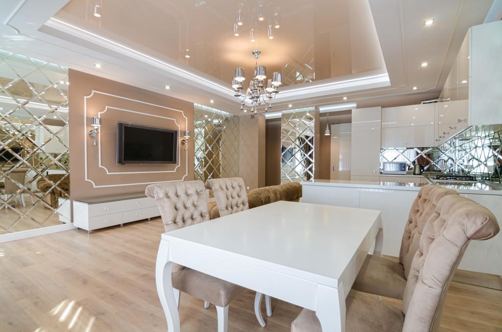 Royal Art-Deco Apartment Lviv Dış mekan fotoğraf